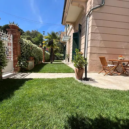 Apartment Monolocale Pura Vida Viareggio